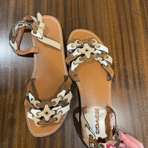 COACH Sandal With Coach Link size 10 - Picture 3 of 9